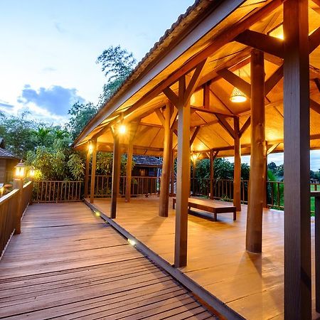 Banyen Villa San Sai Екстер'єр фото