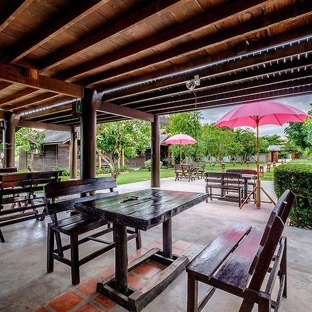 Banyen Villa San Sai Екстер'єр фото