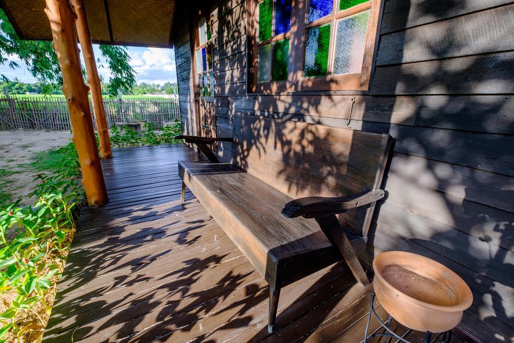 Banyen Villa San Sai Екстер'єр фото