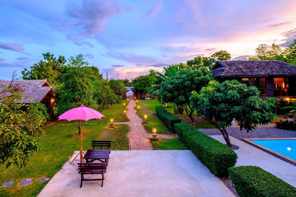 Banyen Villa San Sai Екстер'єр фото