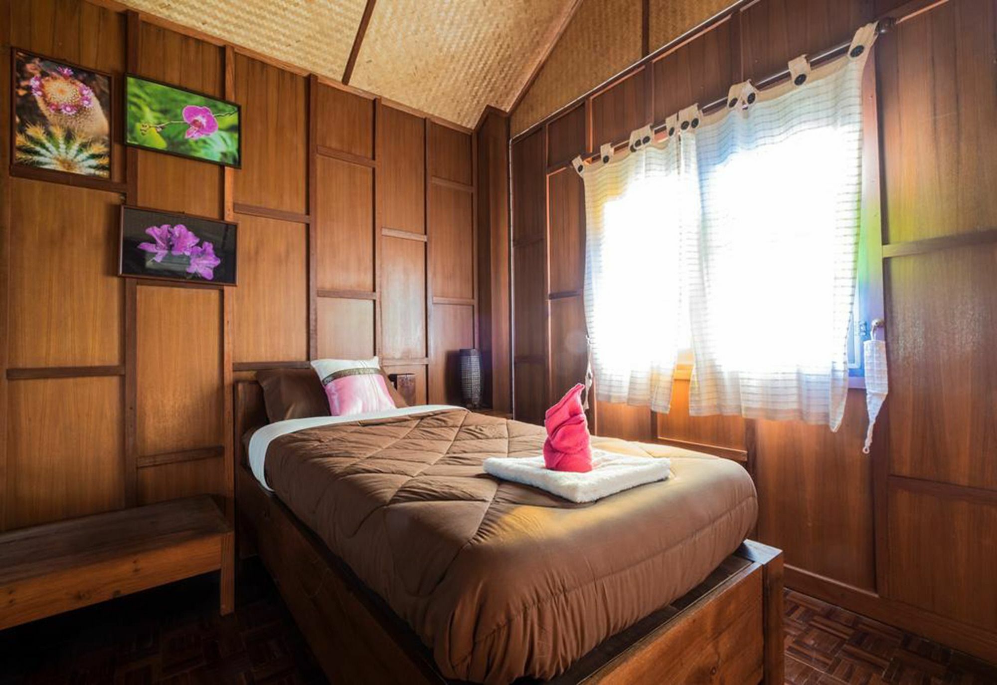Banyen Villa San Sai Екстер'єр фото