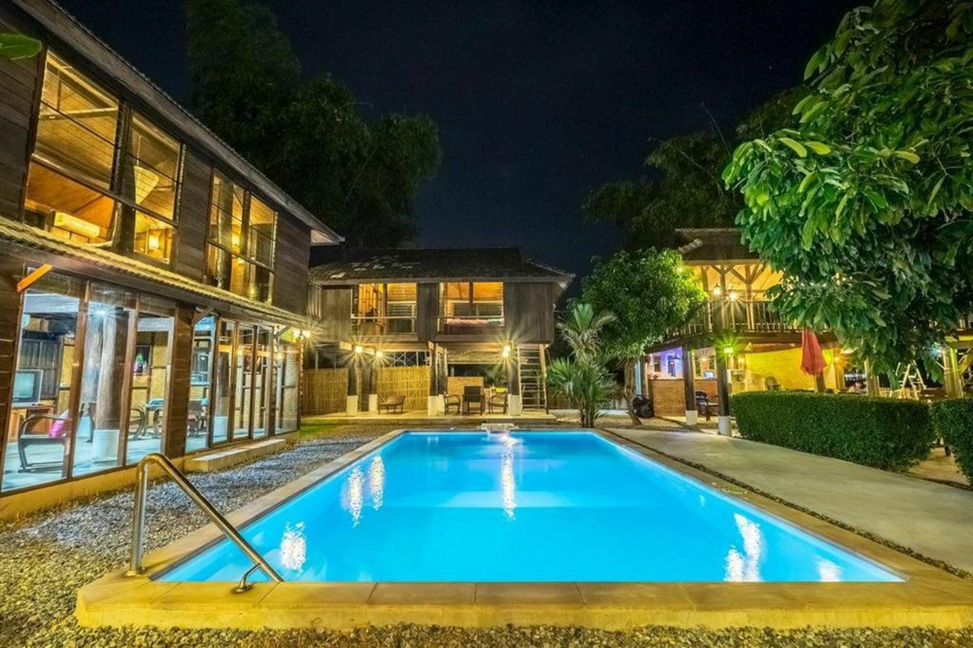 Banyen Villa San Sai Екстер'єр фото